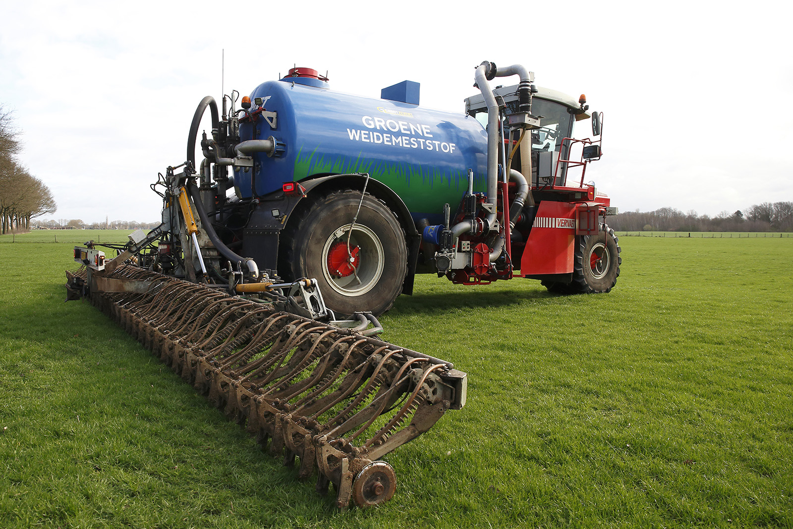 Groene weidemeststof SGWM-bemester. - Foto Hans Prinsen