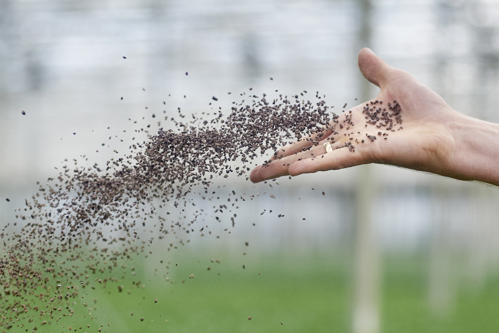 Het toepassen van biostimulanten. - Foto: Van Assendelft Fotografie